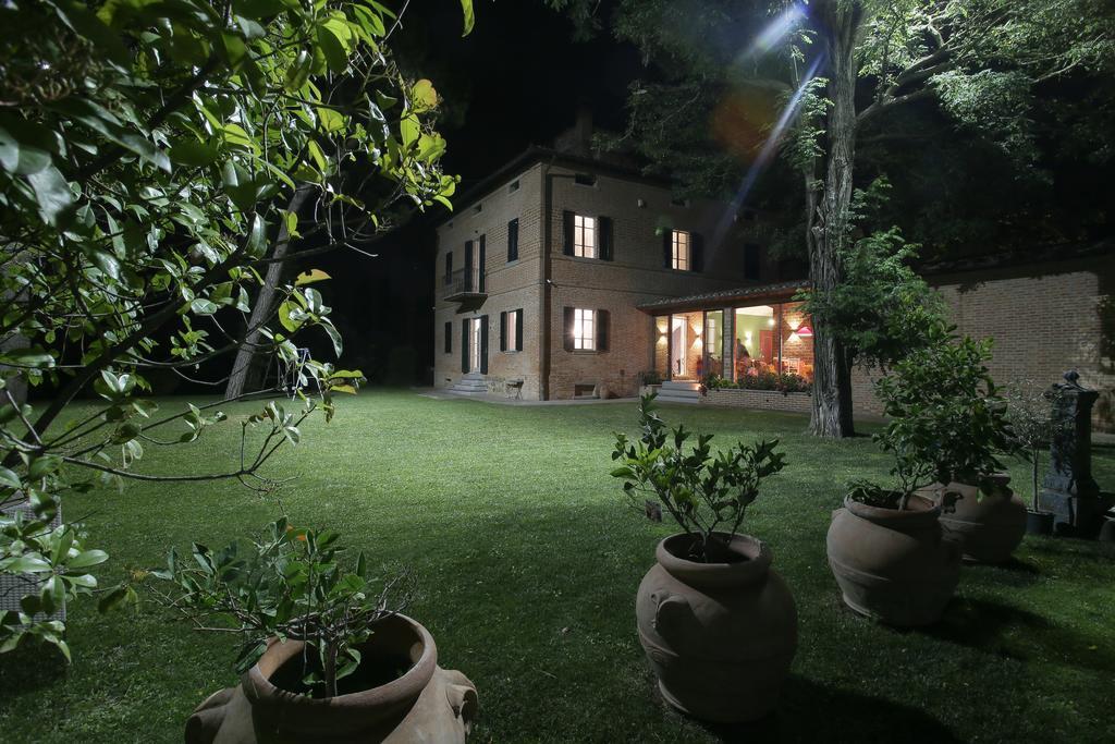 Relais Montemaggiore Беттолле Экстерьер фото